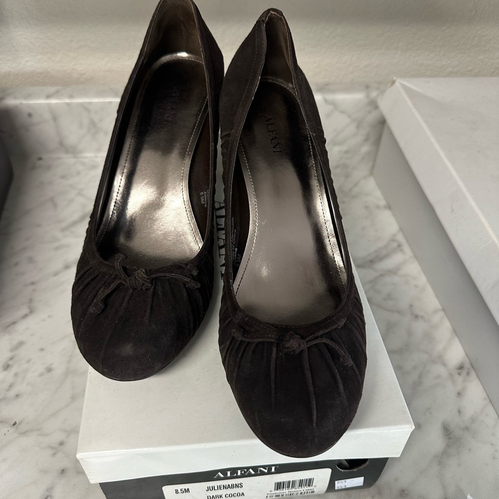shoes used twice